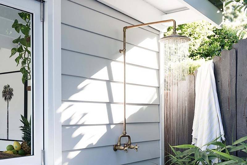 Your Guide To Outdoor Bathrooms3