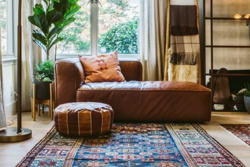 Modern Mediterranean Living Room Design
