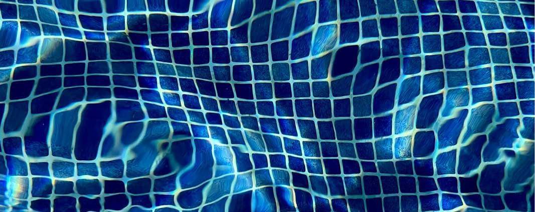 Using Waterline Tiles For Your Pool2